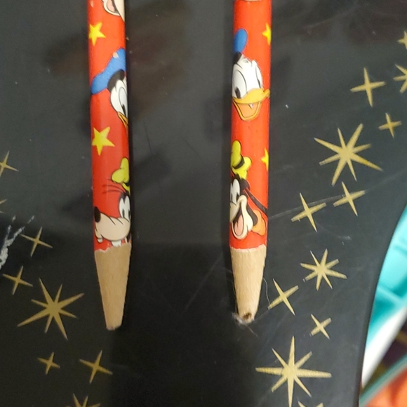 Vintage Mickey and Minnie Mouse pieces - Picture 4 of 6